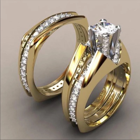 New Women’s Yellow Gold Diamond 2pc set Ring - Picture 5 of 6